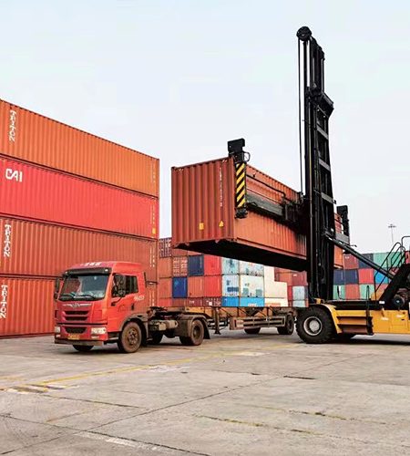 Qui sommes-nous ? empty container handler